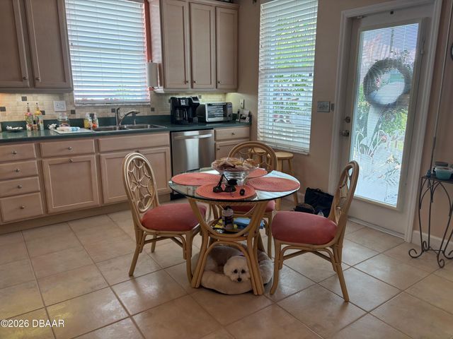 121 Florida Shores Boulevard, Daytona Beach, FL 32118