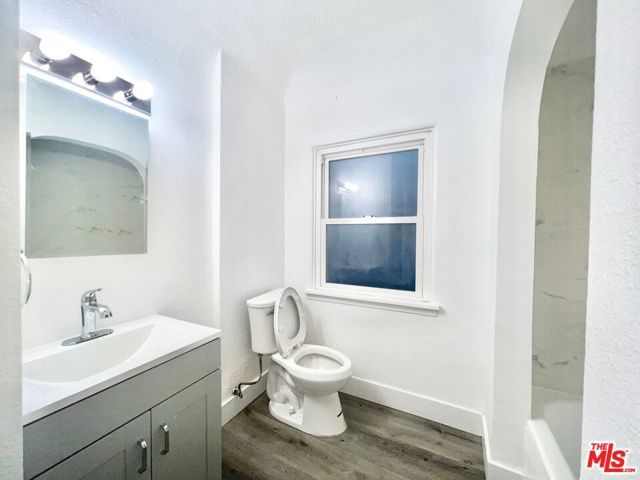 5590 Lemon Avenue, Long Beach, CA 90805