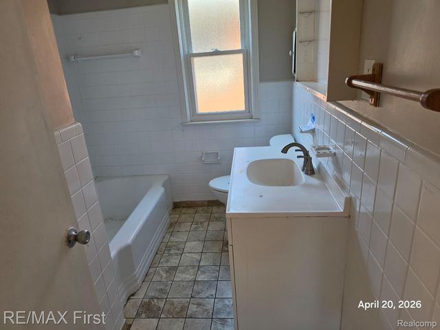 24544 Phlox Avenue, Eastpointe, MI 48021