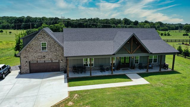 237 Burns Rd, Shelbyville, TN 37160