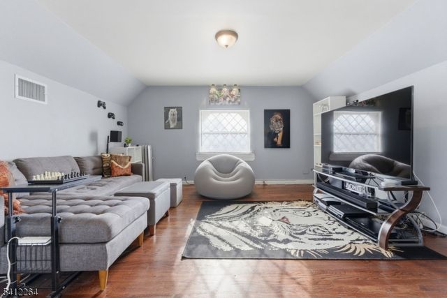 101 E Palisade Ave, Englewood City, NJ 07631