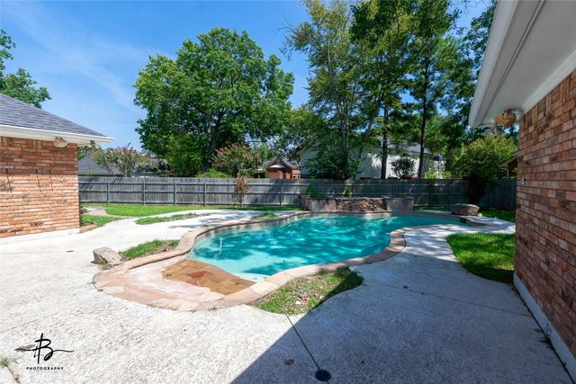 407 Ascot Court, Bossier City, LA 71111