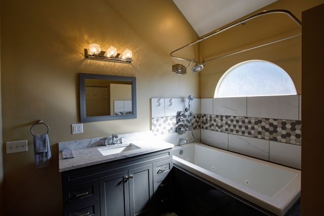 508 N Raven Road, Shorewood, IL 60404