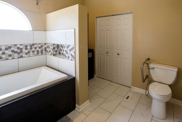 508 N Raven Road, Shorewood, IL 60404