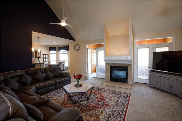 508 N Raven Road, Shorewood, IL 60404