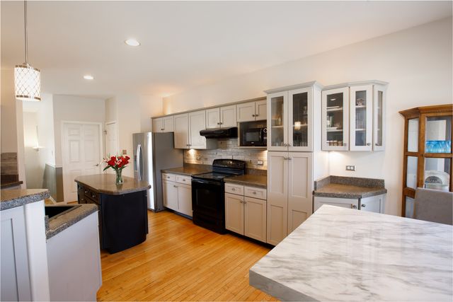 508 N Raven Road, Shorewood, IL 60404