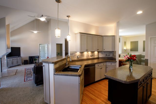 508 N Raven Road, Shorewood, IL 60404