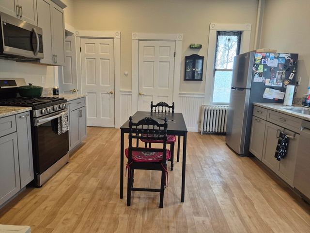 445 Beech Street 1, Boston, MA 02131