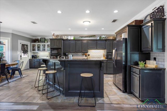 7371 FM 2204, Kilgore, TX 75662