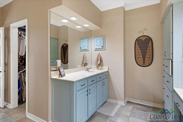 7371 FM 2204, Kilgore, TX 75662