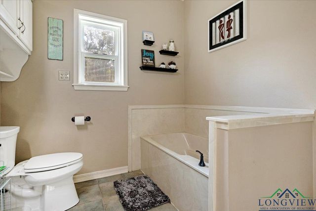 7371 FM 2204, Kilgore, TX 75662