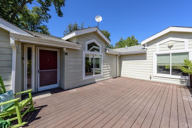 4005 Cantelow Rd, Vacaville, CA 95688