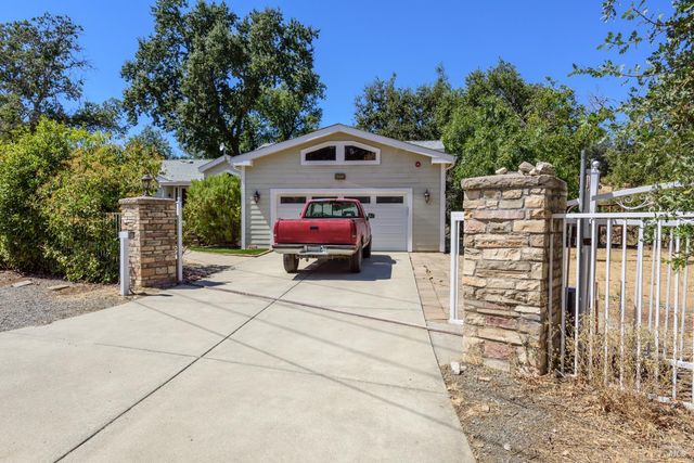 4005 Cantelow Rd, Vacaville, CA 95688