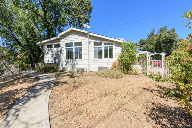 4005 Cantelow Rd, Vacaville, CA 95688