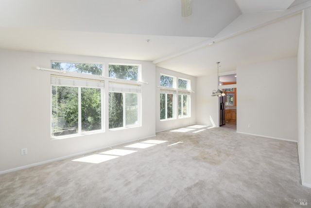 4005 Cantelow Rd, Vacaville, CA 95688