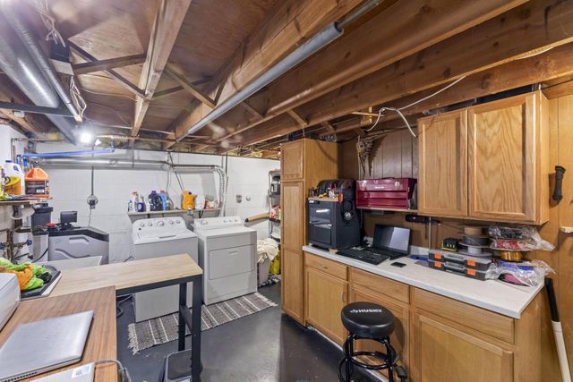 341 W 4th STREET, Oconomowoc, WI 53066