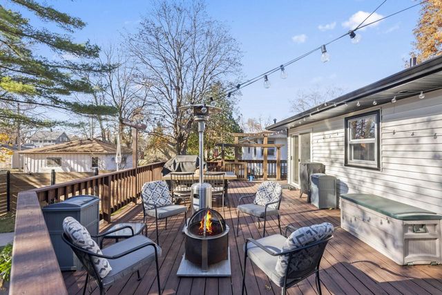 341 W 4th STREET, Oconomowoc, WI 53066