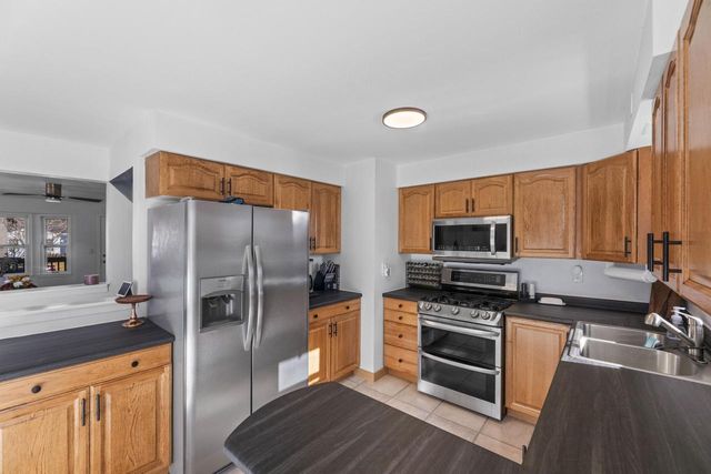 341 W 4th STREET, Oconomowoc, WI 53066