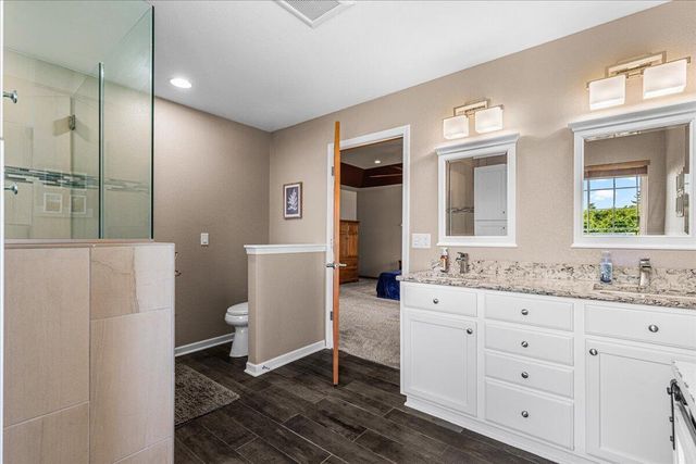 700 Creekwood DRIVE, West Bend, WI 53095