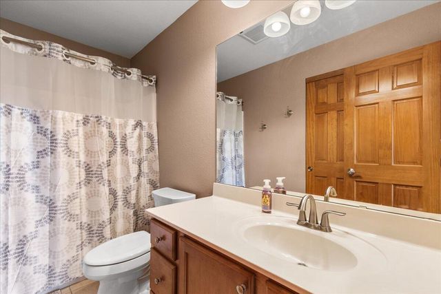 700 Creekwood DRIVE, West Bend, WI 53095