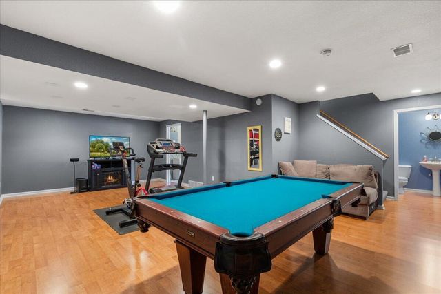 700 Creekwood DRIVE, West Bend, WI 53095