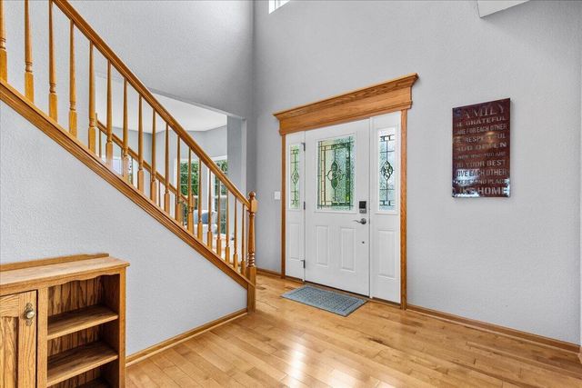700 Creekwood DRIVE, West Bend, WI 53095
