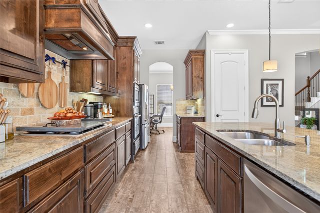 301 Rawhide Path, Keller, TX 76248