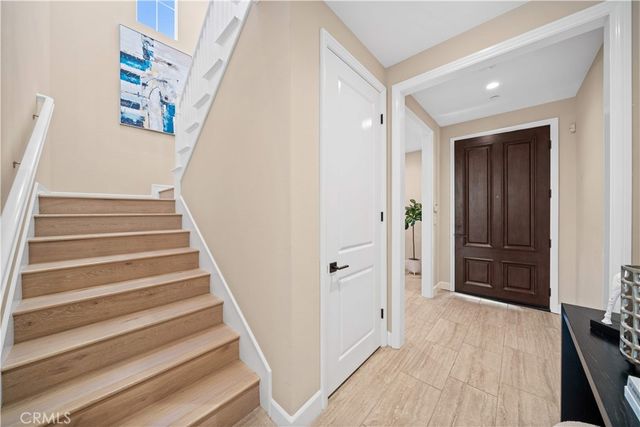 210 Canvas, Irvine, CA 92620