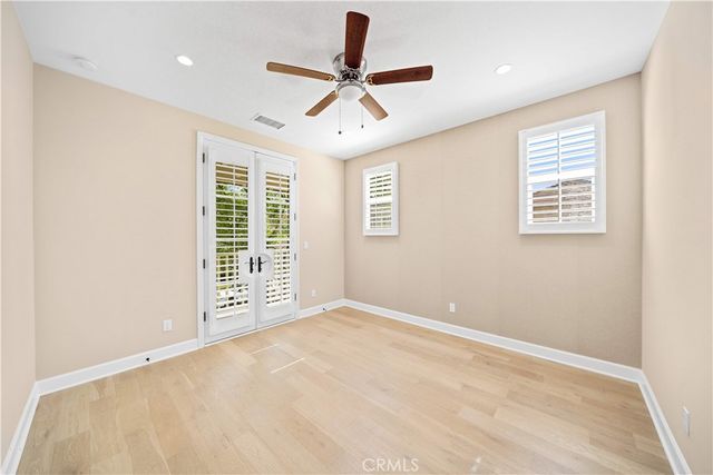 210 Canvas, Irvine, CA 92620