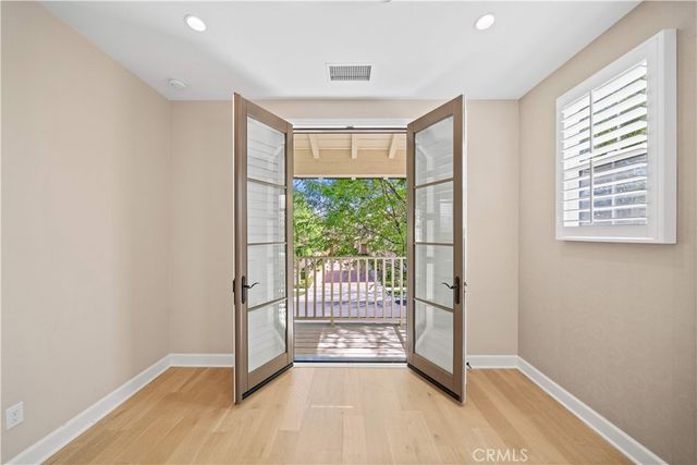 210 Canvas, Irvine, CA 92620