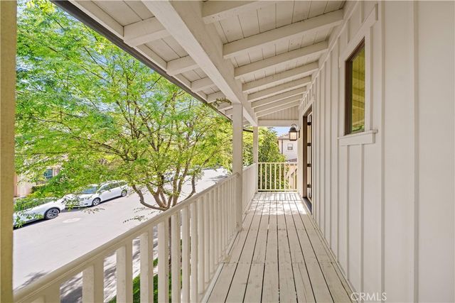 210 Canvas, Irvine, CA 92620