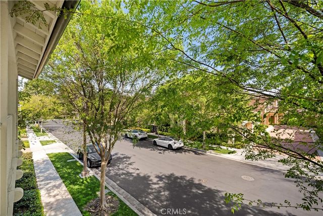 210 Canvas, Irvine, CA 92620