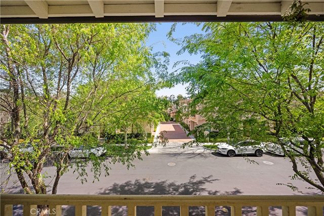 210 Canvas, Irvine, CA 92620