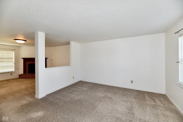9175 W Paddleboat Lane, Pendleton, IN 46064
