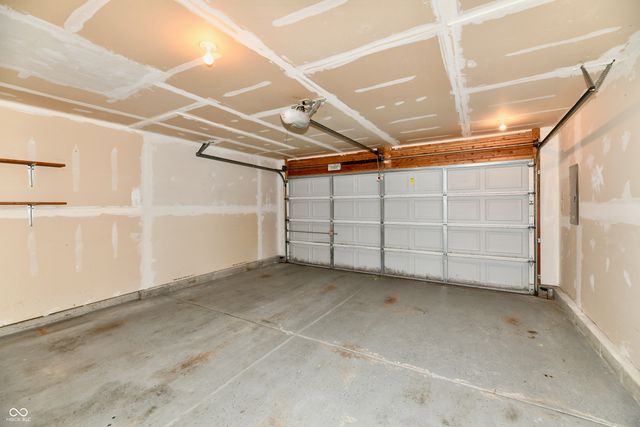 9175 W Paddleboat Lane, Pendleton, IN 46064