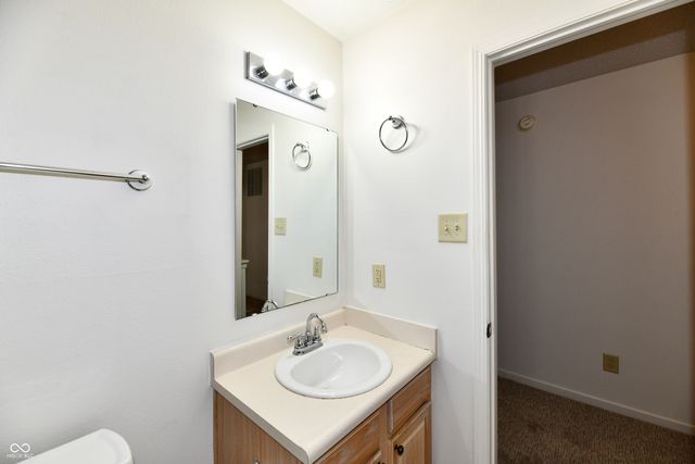 9175 W Paddleboat Lane, Pendleton, IN 46064