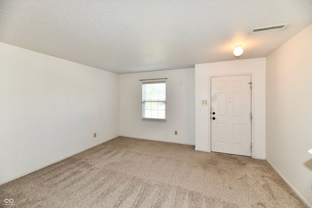 9175 W Paddleboat Lane, Pendleton, IN 46064