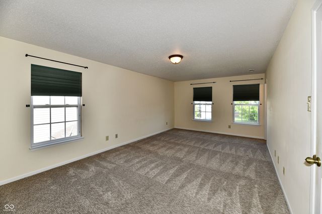 9175 W Paddleboat Lane, Pendleton, IN 46064