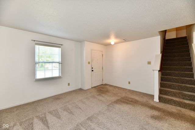 9175 W Paddleboat Lane, Pendleton, IN 46064