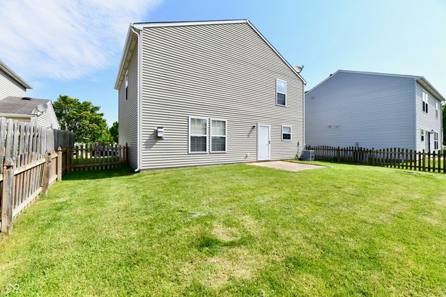 9175 W Paddleboat Lane, Pendleton, IN 46064