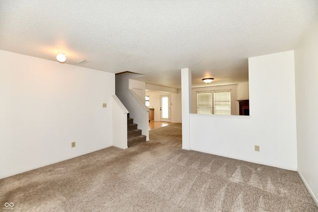 9175 W Paddleboat Lane, Pendleton, IN 46064
