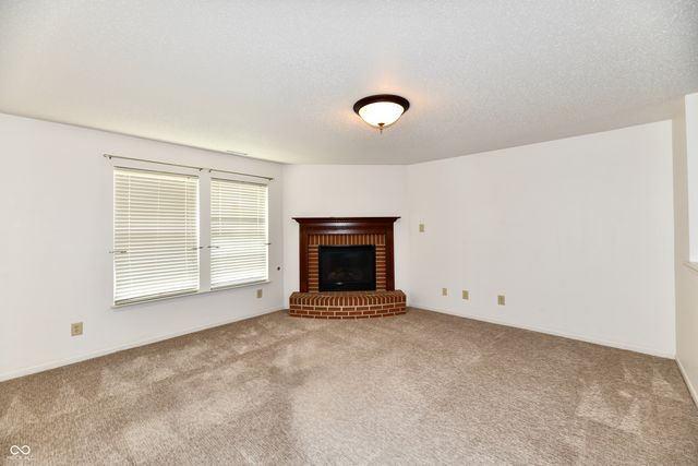9175 W Paddleboat Lane, Pendleton, IN 46064
