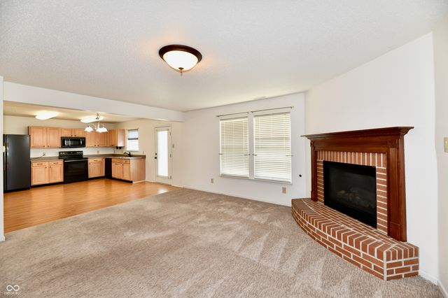 9175 W Paddleboat Lane, Pendleton, IN 46064