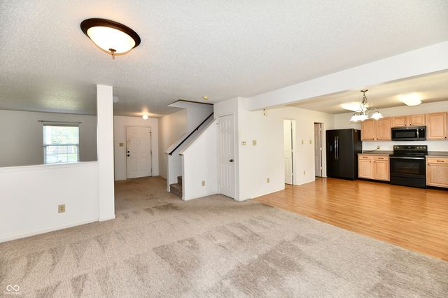 9175 W Paddleboat Lane, Pendleton, IN 46064
