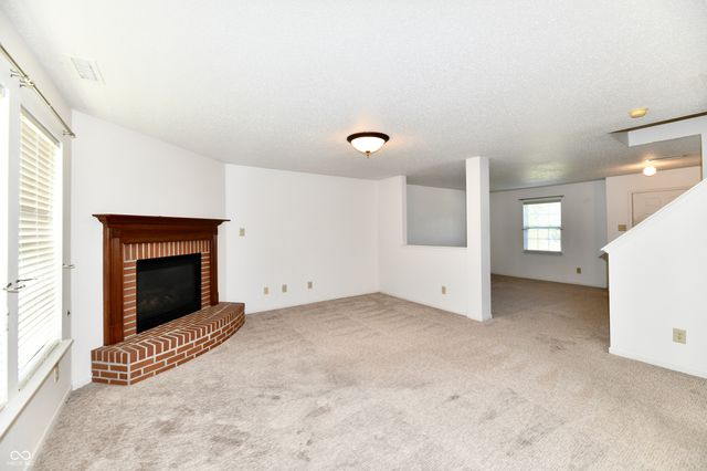9175 W Paddleboat Lane, Pendleton, IN 46064