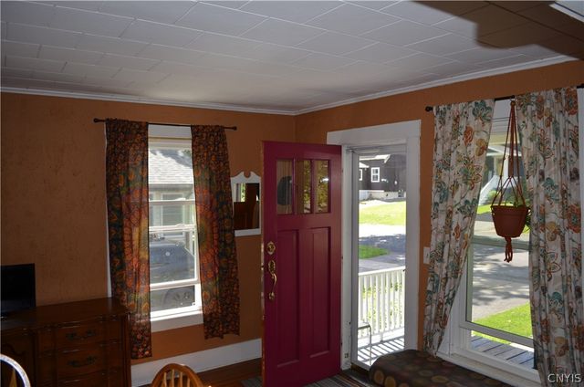 16 Wagner Avenue, Whitestown, NY 13492