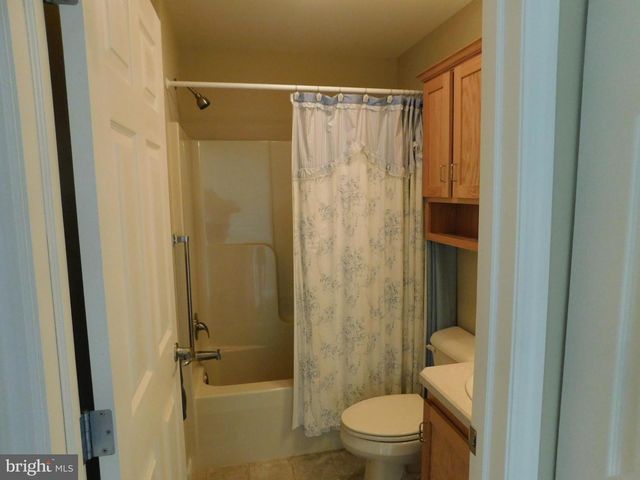 21 WREN DR, Bechtelsville, PA 19505