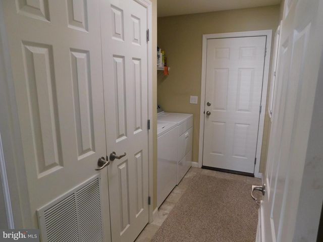 21 WREN DR, Bechtelsville, PA 19505
