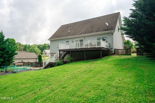 263 Holland View Drive, Jonesborough, TN 37659