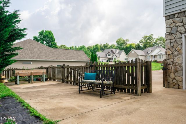 263 Holland View Drive, Jonesborough, TN 37659